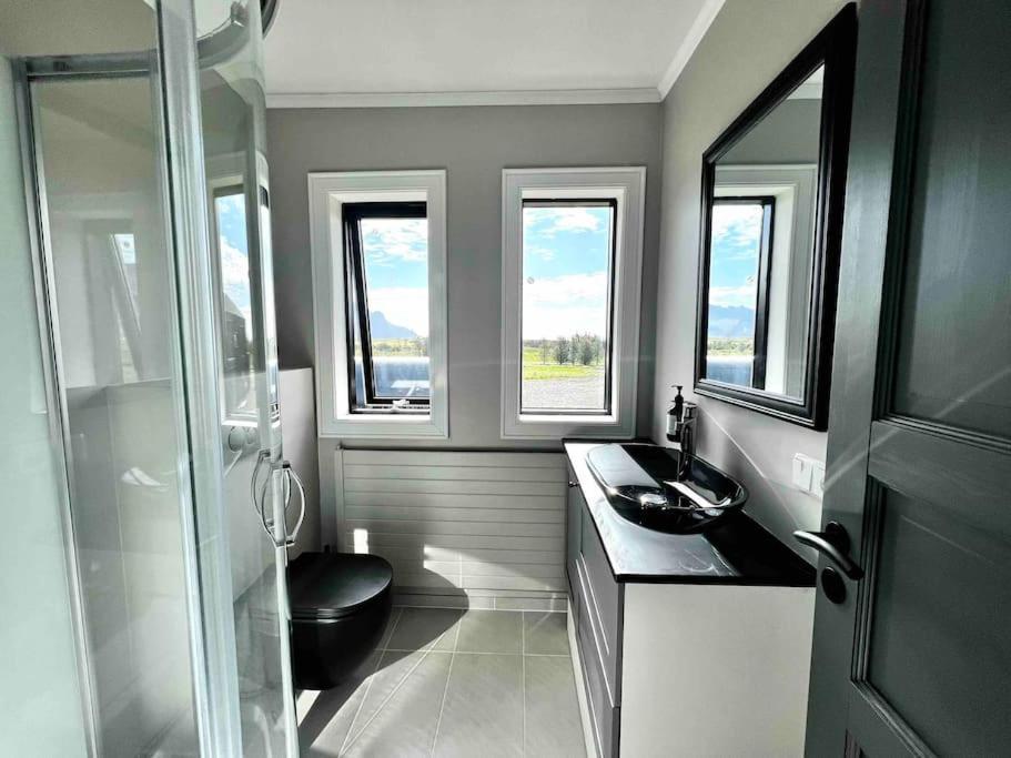 The Greyhouse "Small Apartment" Хофн Экстерьер фото