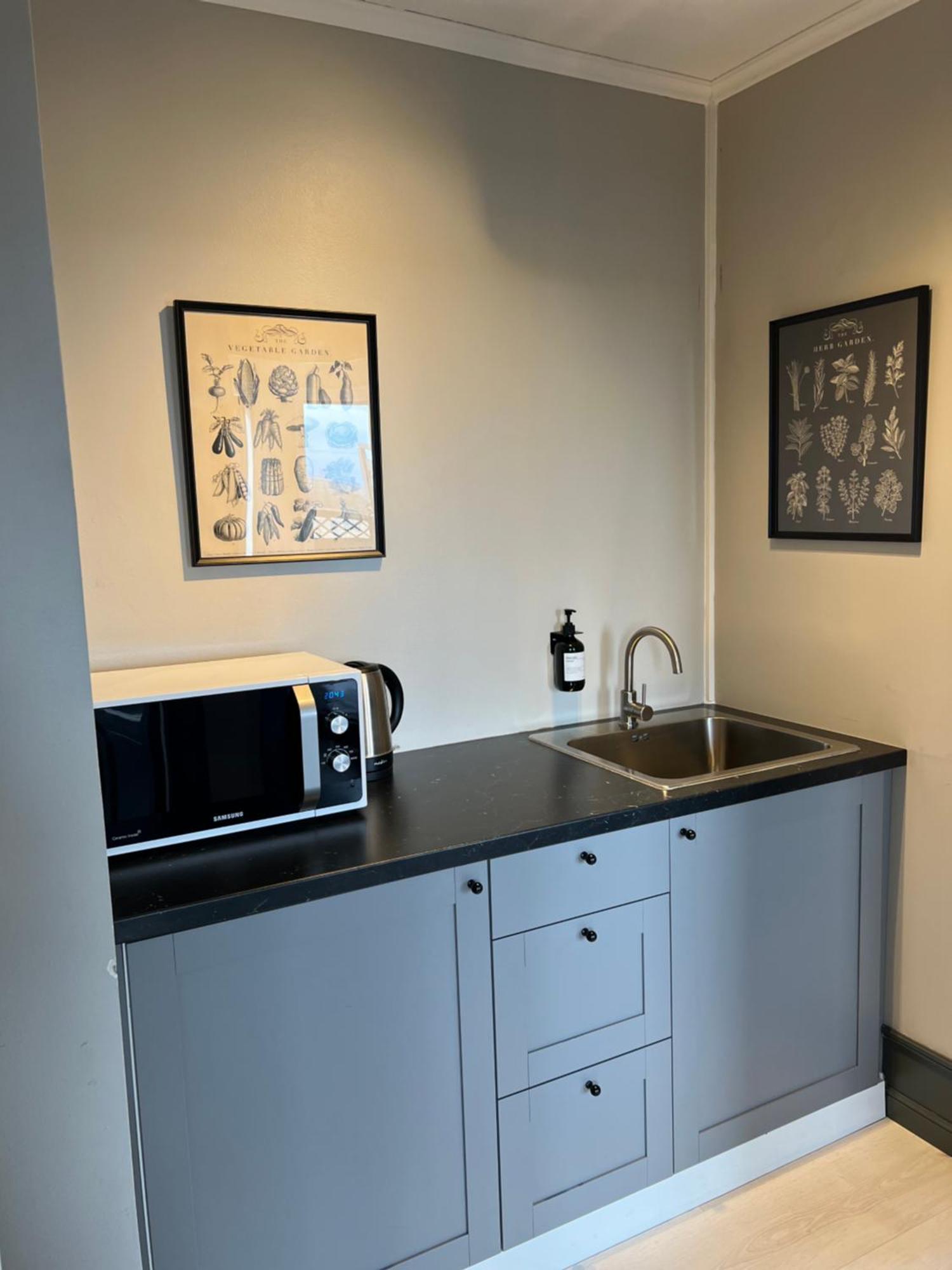 The Greyhouse "Small Apartment" Хофн Экстерьер фото