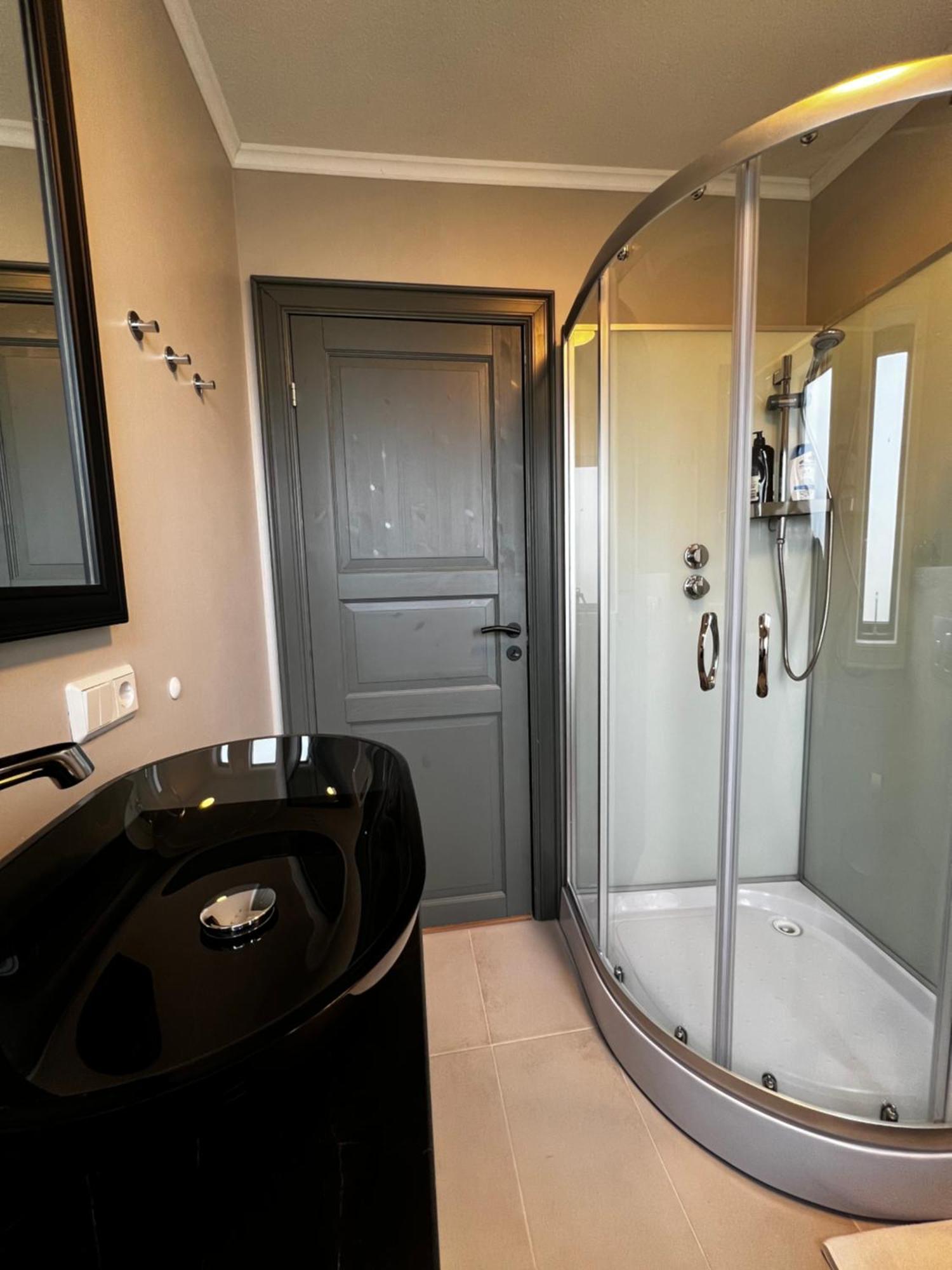 The Greyhouse "Small Apartment" Хофн Экстерьер фото